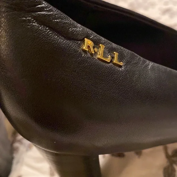 LAUREN RALPH LAUREN Black Leather heels with GOLD LOGO “RLL” Very well kept 9.5 - Picture 5 of 11
